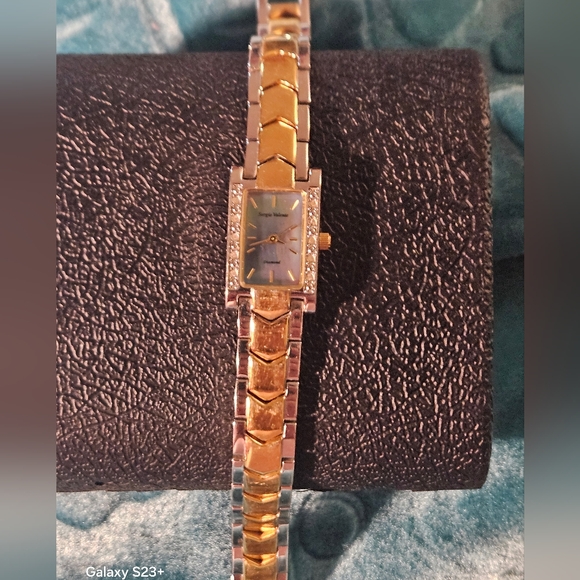 Vintage Y2K Sergio Valente Gold and Silver Women\'s Watch WITH REAL DIAMOND BEZEL main image 5